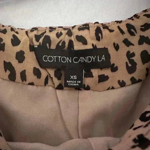 Cotton Candy Cheetah Print Skirt with built in shorts. Size XS. Never worn. - Picture 4 of 4